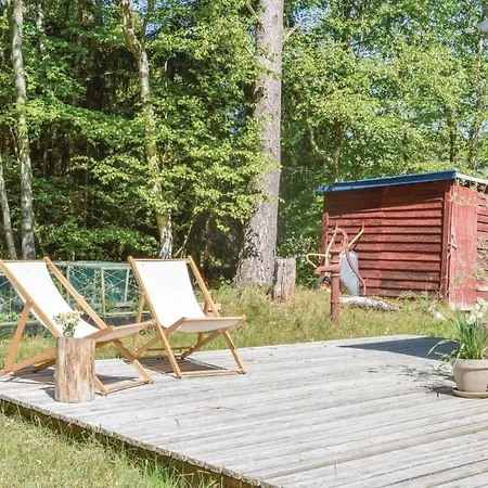 Two-Bedroom Holiday Home In Frederiksvark *